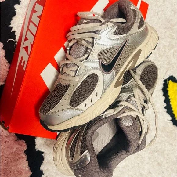Nike Metallic Silver and Gray Running Shoes - Picture 1 of 6